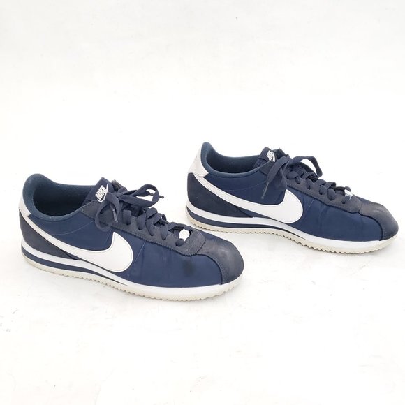 nike 42.5 in us